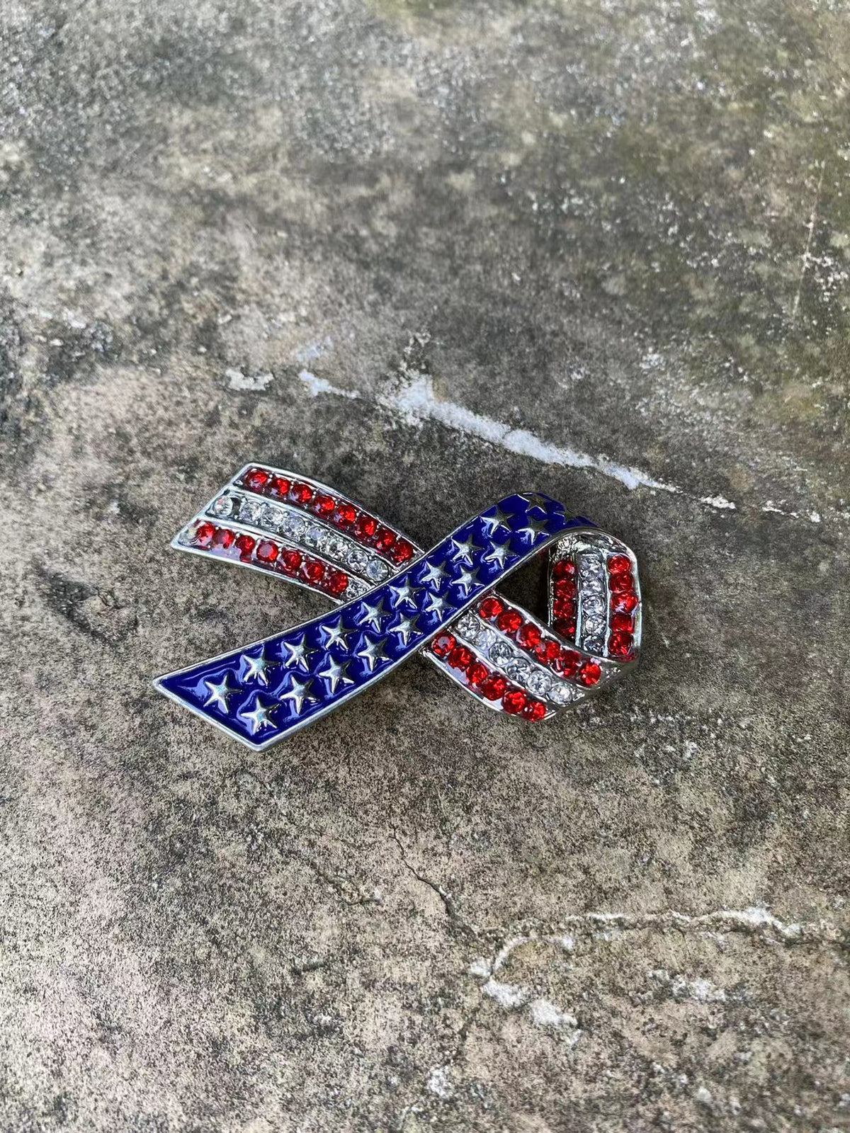 USA Ribbon Pin
